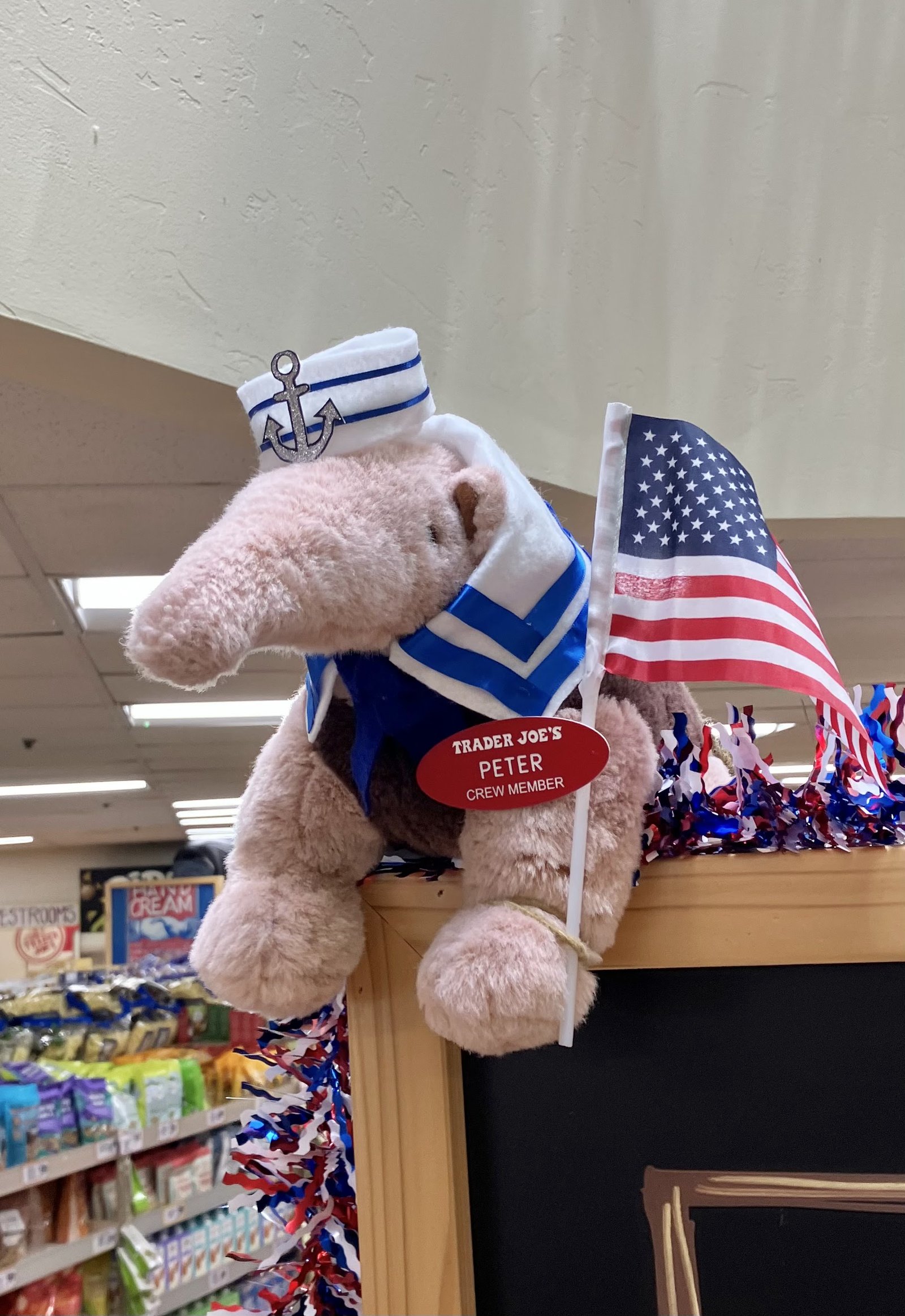 Peter the Anteater at Trader Joe's Campus Dr (Irvine — UCI)